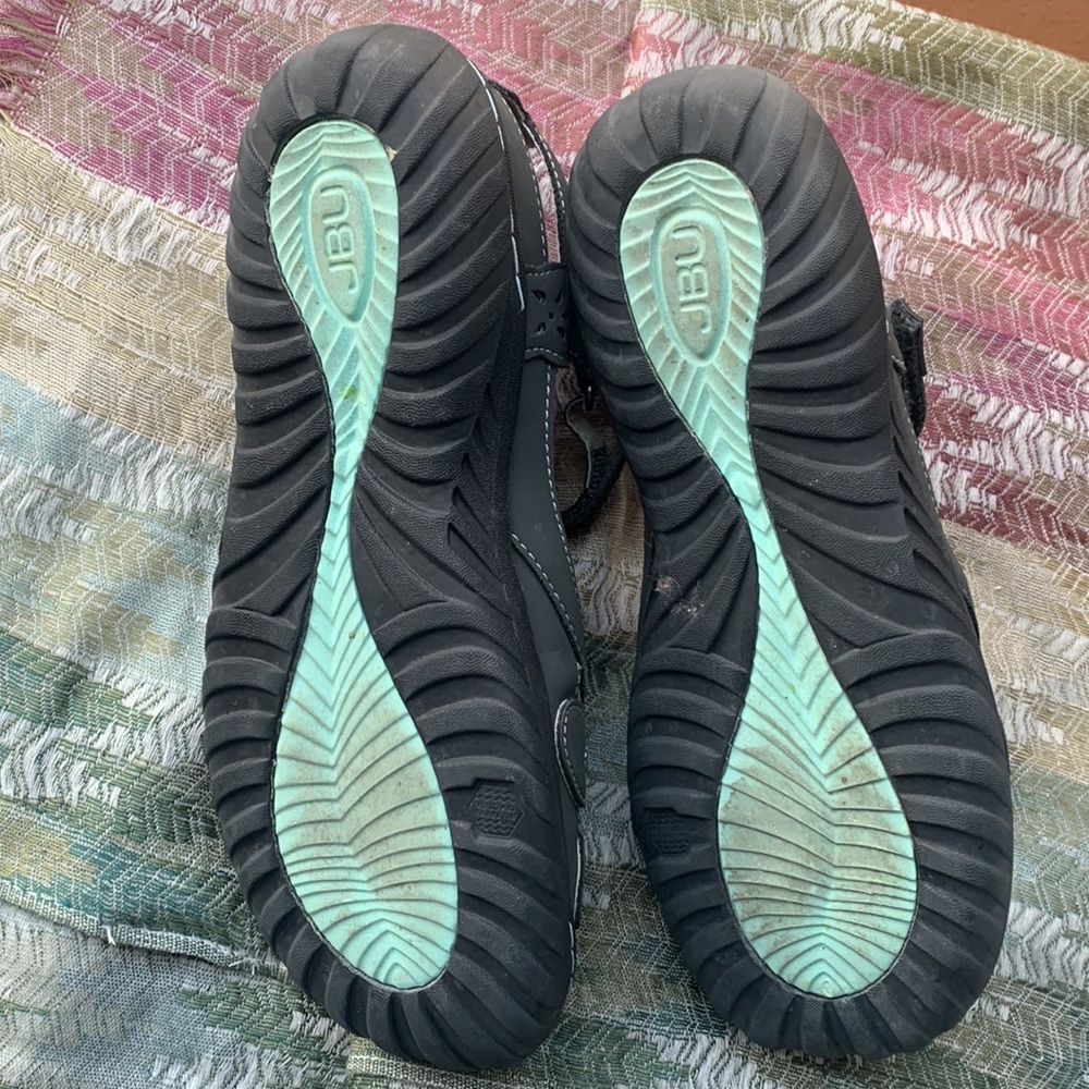 Jambu flats - Picture 3 of 4